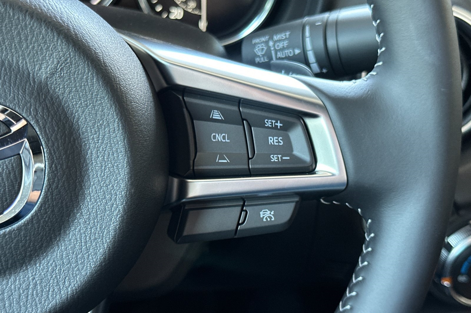 2025 Mazda MX-5 Miata Miata RF Grand Touring photo 23