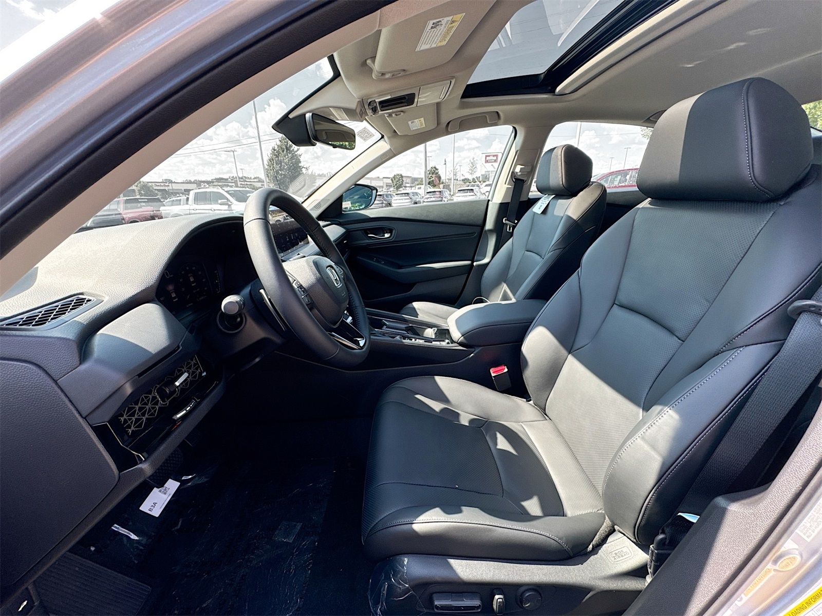 2025 Honda Accord Hybrid EX-L photo 4