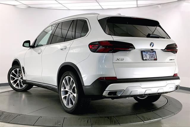 2026 Bmw X5 xDrive40i photo 2