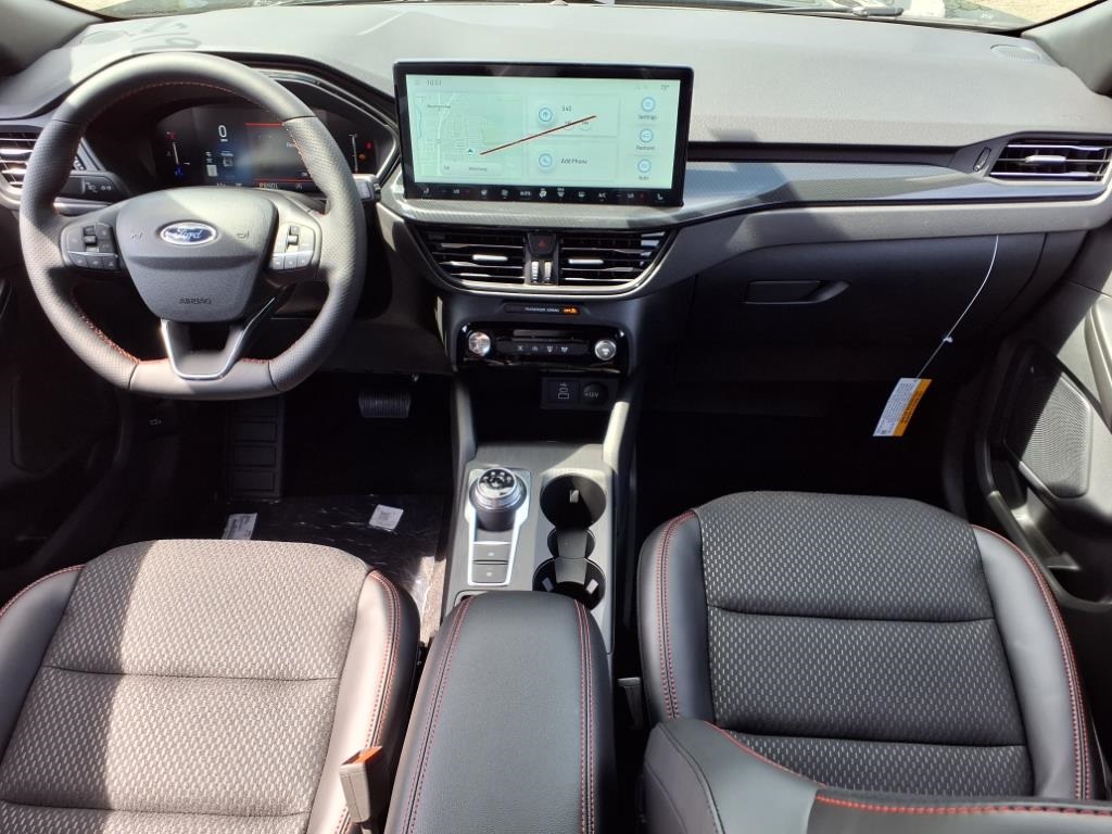 2025 Ford Escape ST-Line photo 8