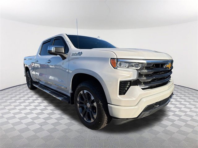 2024 Chevrolet Silverado 1500 High Country photo 3