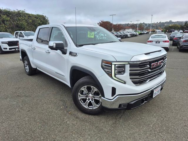 2024 GMC Sierra 1500 SLT's photo