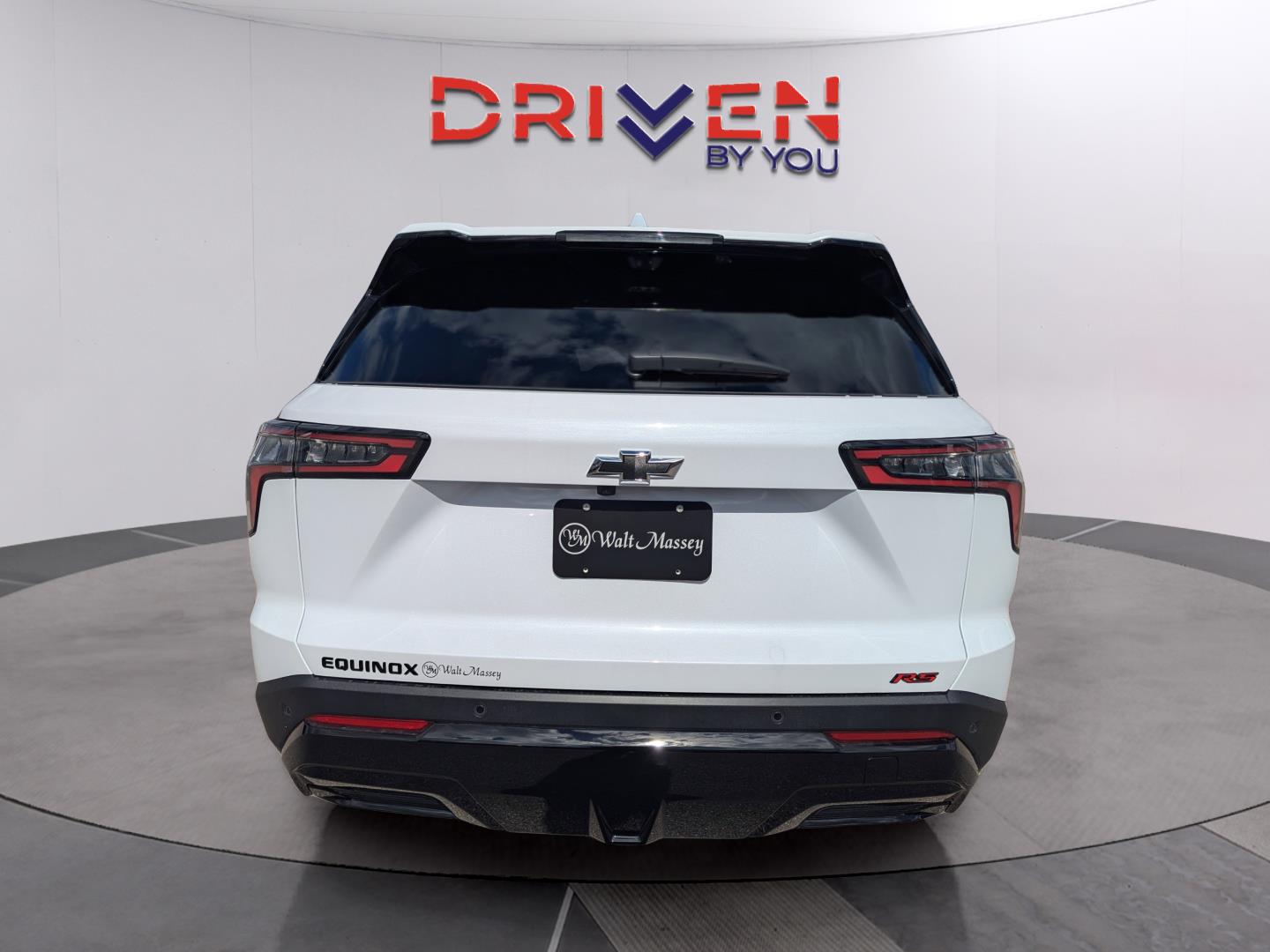 2026 Chevrolet Equinox RS photo 2