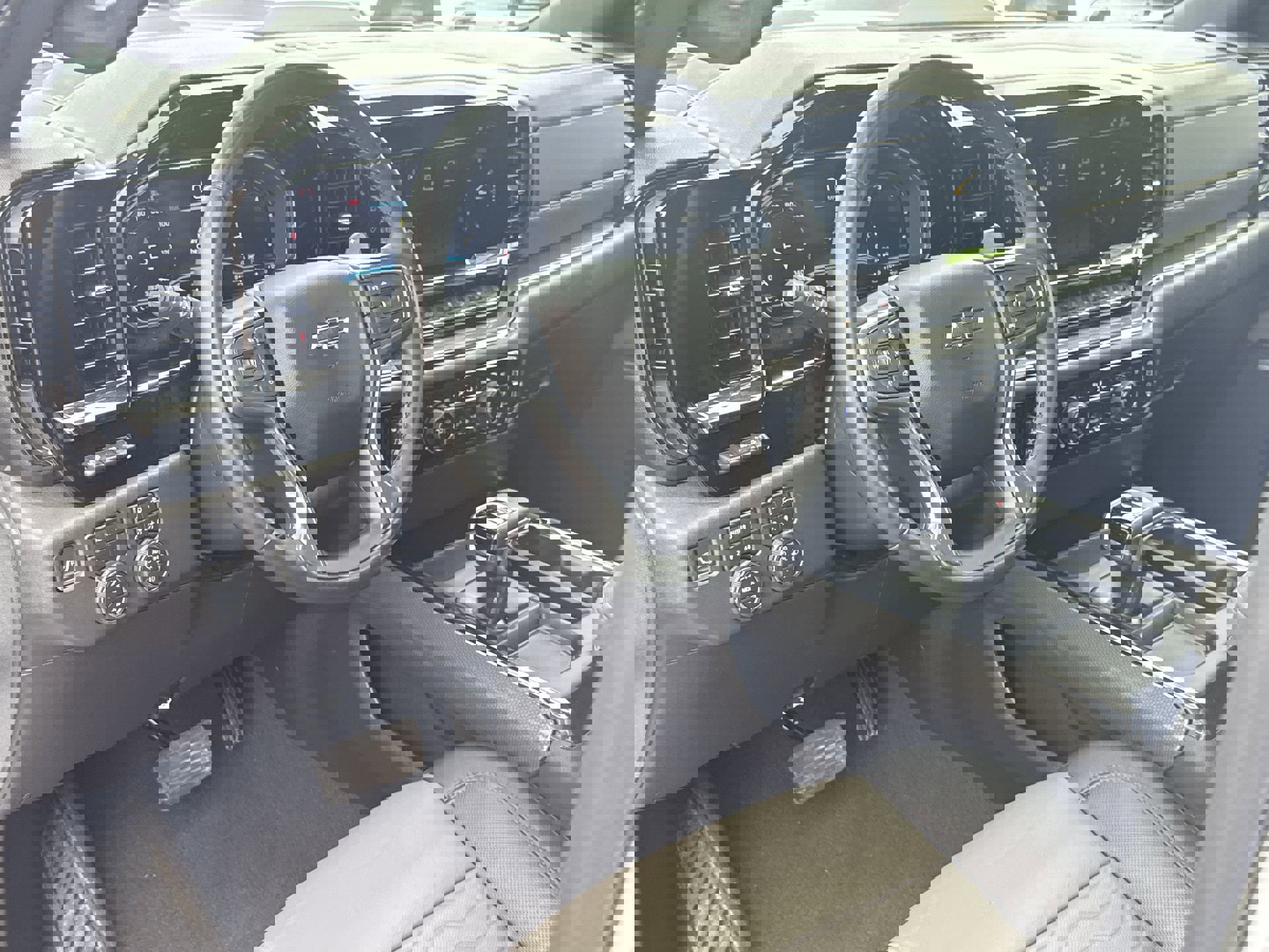 2024 Chevrolet Silverado 1500 ZR2 photo 10