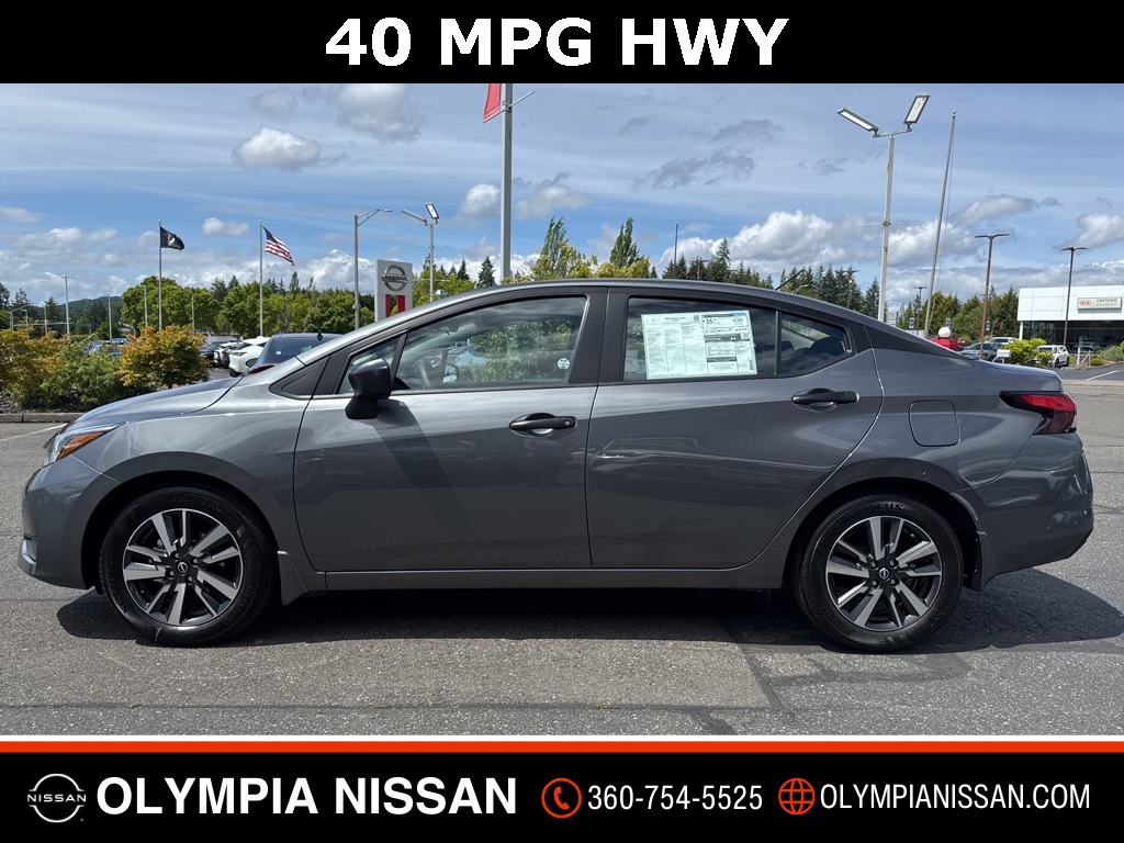 2025 Nissan Versa S photo 5