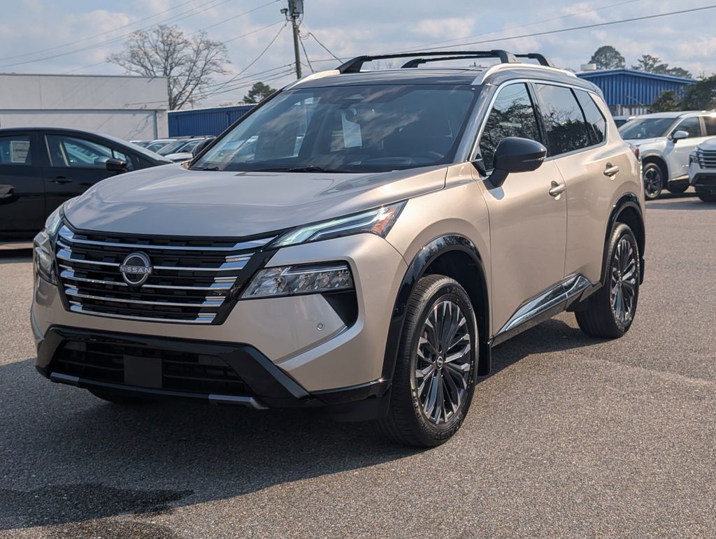 2026 Nissan Rogue Platinum's photo