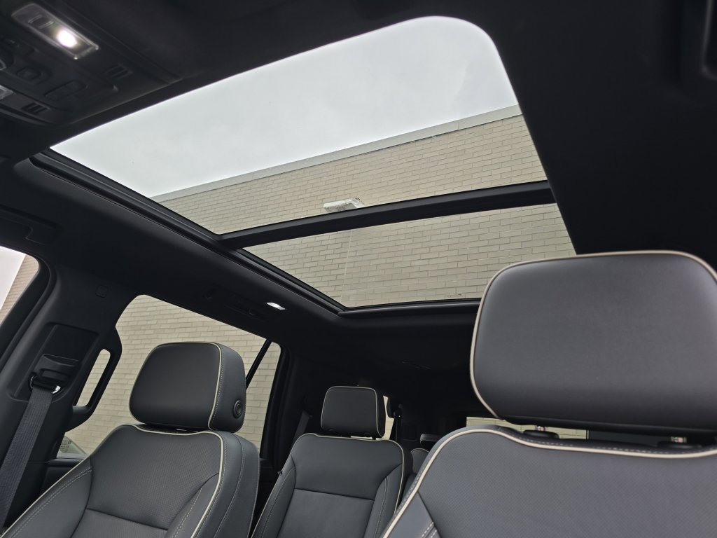 2022 Gmc Yukon SLT photo 9