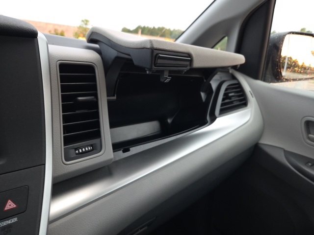 2020 Toyota Sienna L photo 30