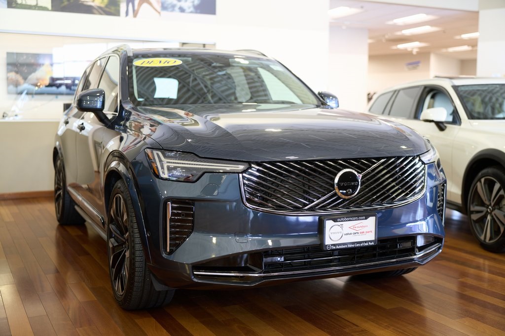2025 VOLVO XC90 - Image 1