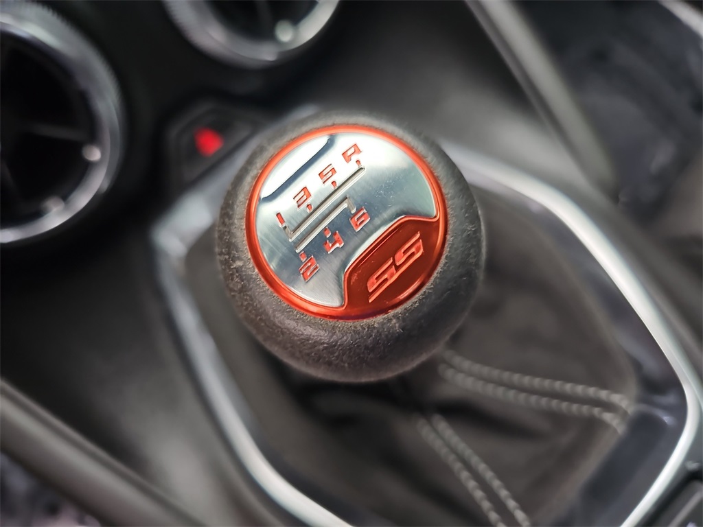 2020 Chevrolet Camaro SS photo 29