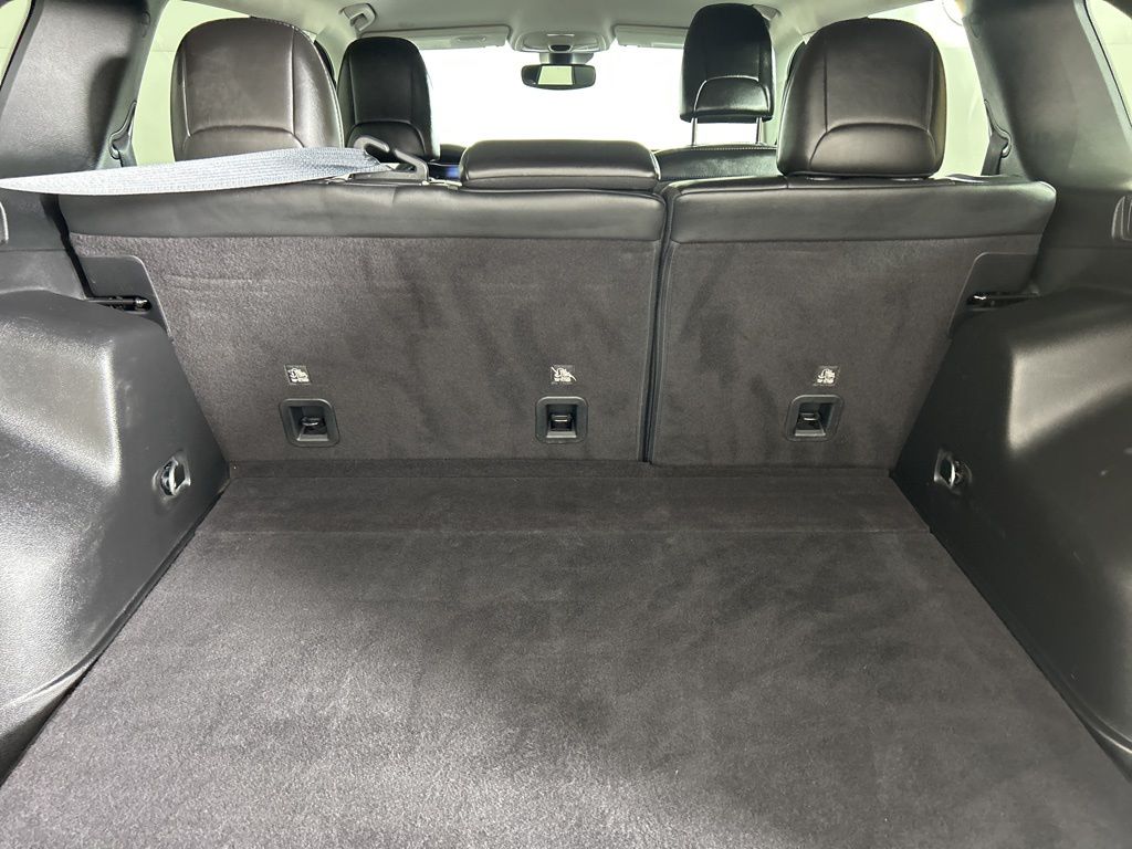 2021 Jeep Cherokee Latitude Lux photo 24