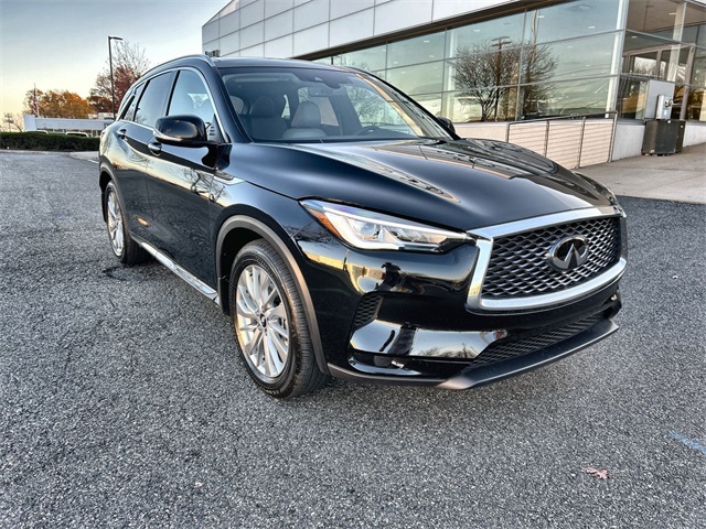 2025 Infiniti QX50 Luxe photo 5