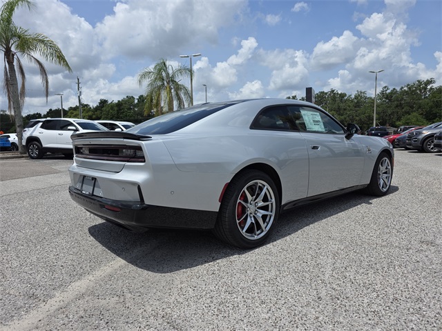 2024 Dodge Charger R/T Scat Pack photo 4