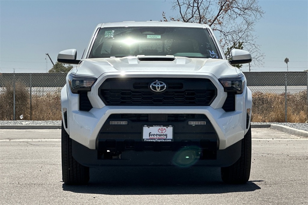 2025 Toyota Tacoma TRD Sport 4x4 Double Cab photo 9