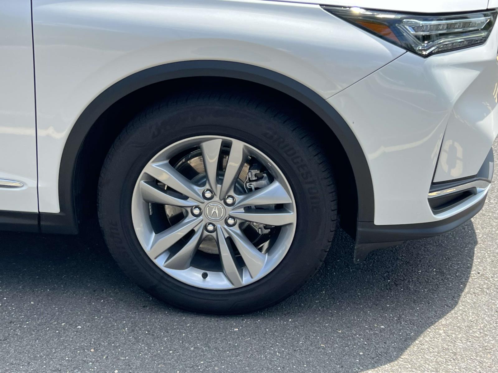 2025 Acura MDX SH-AWD photo 4