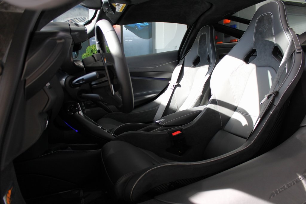 2025 Mclaren 750S Coupe photo 3