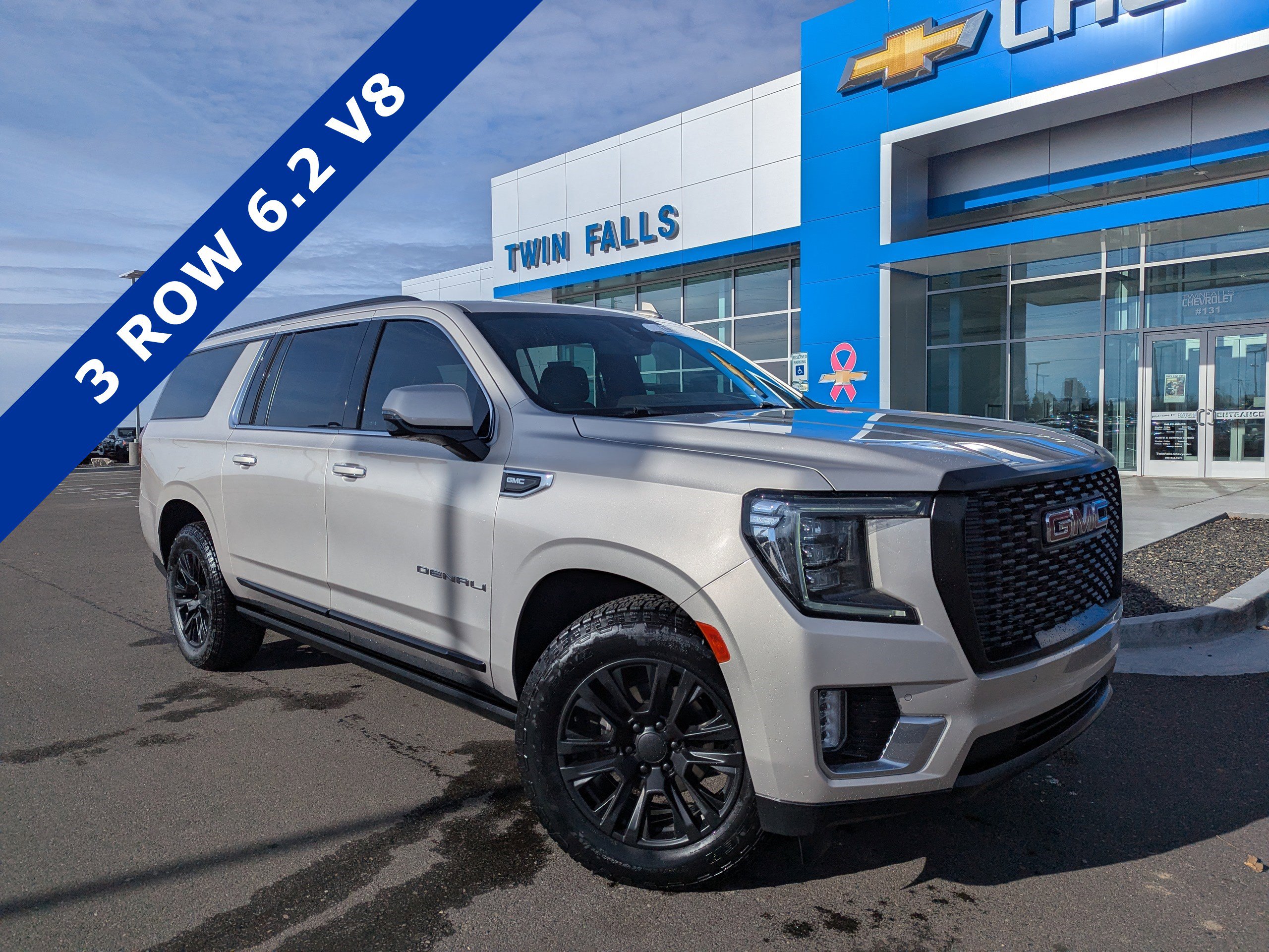 2022 GMC Yukon XL Denali's photo