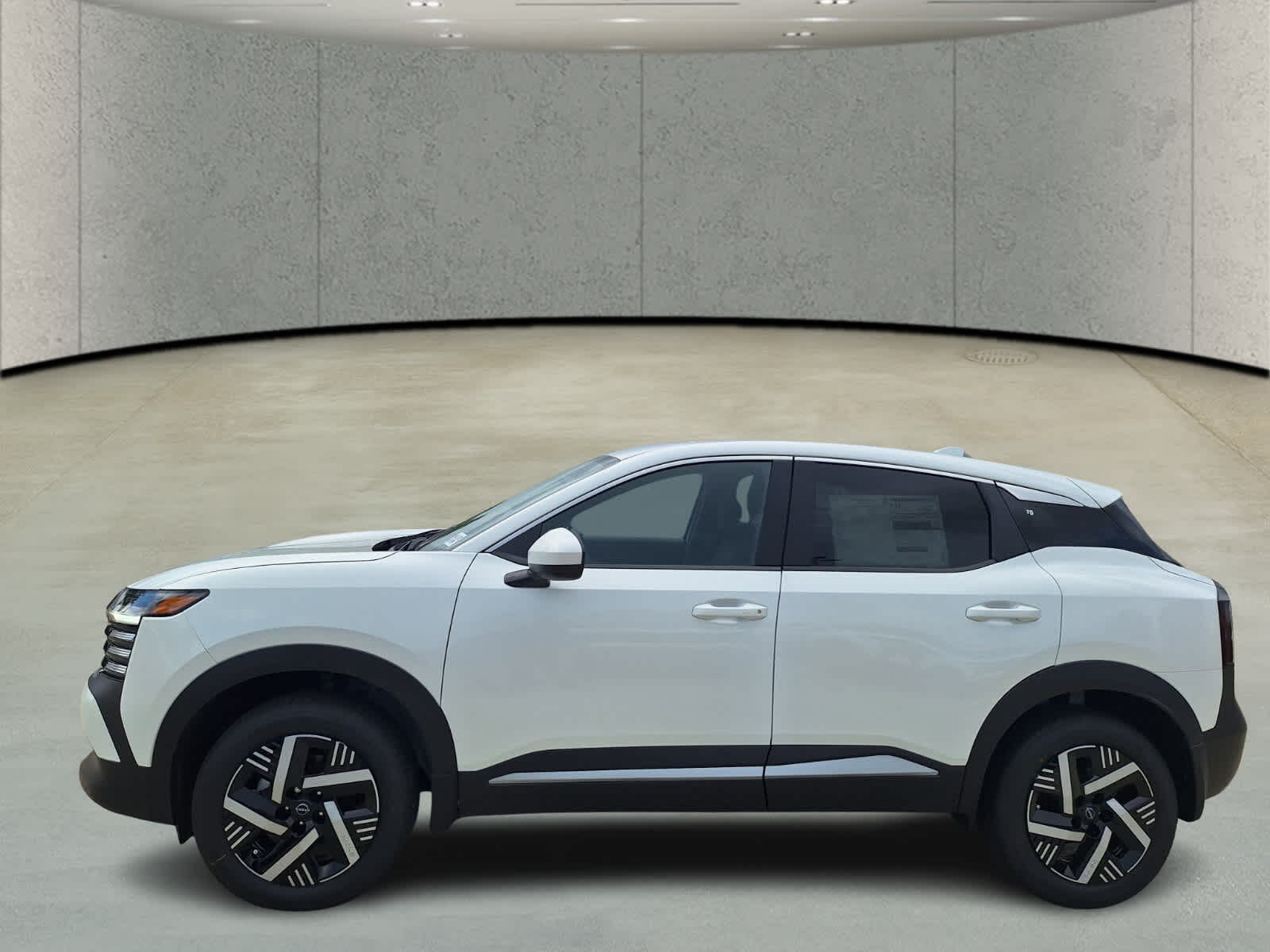 2025 Nissan Kicks SV photo 2