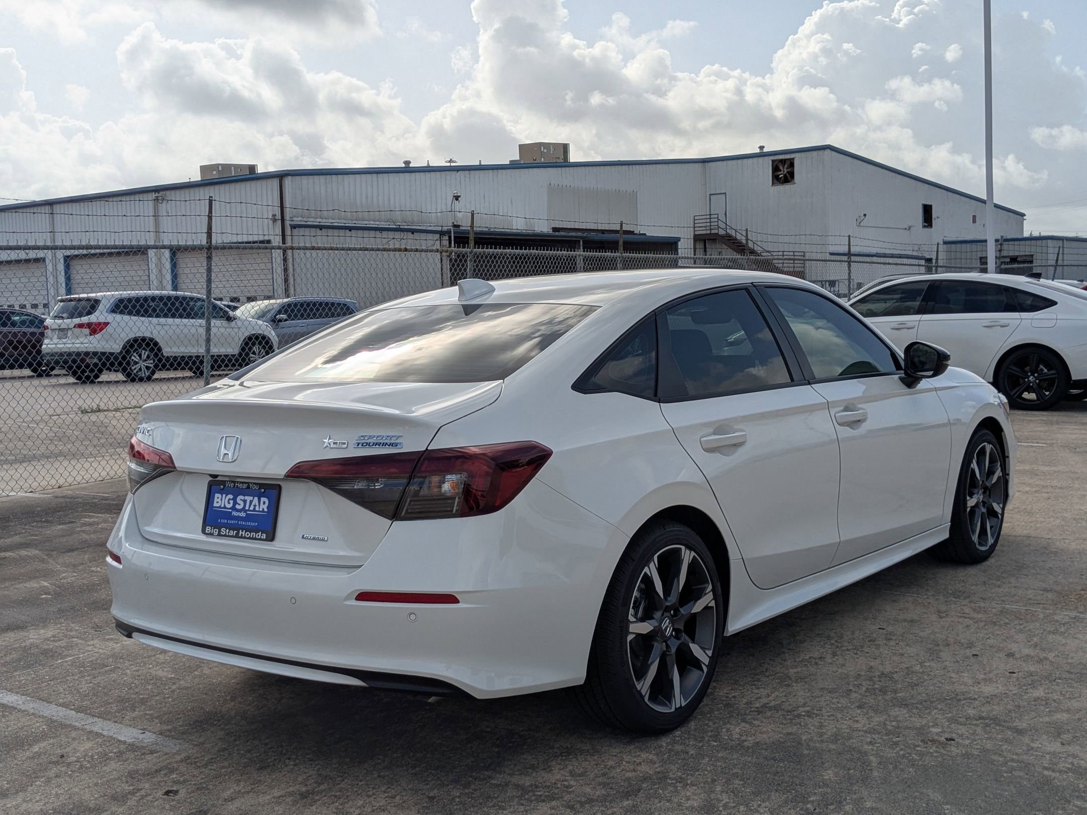 2025 Honda Civic Hybrid Sport Touring photo 4