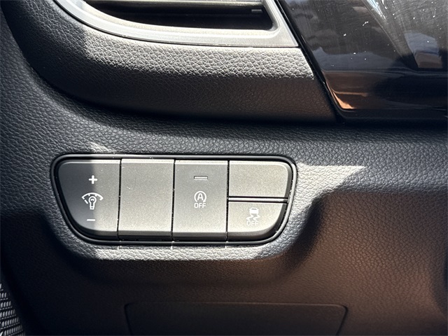 2025 Kia Seltos S photo 17