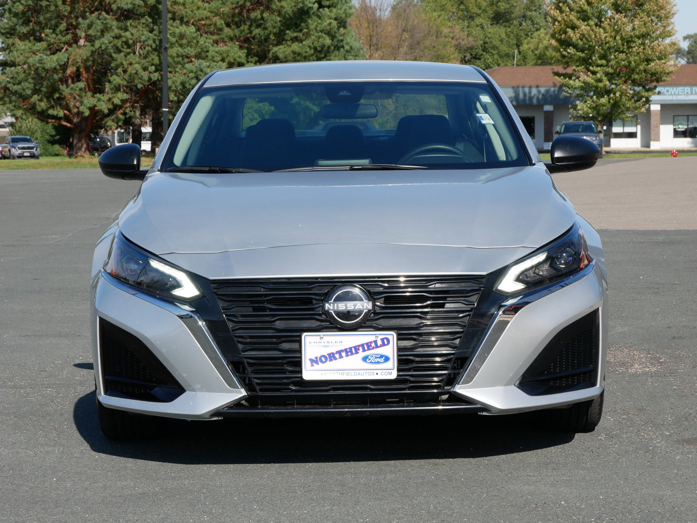 2024 Nissan Altima 2.5 SV photo 3