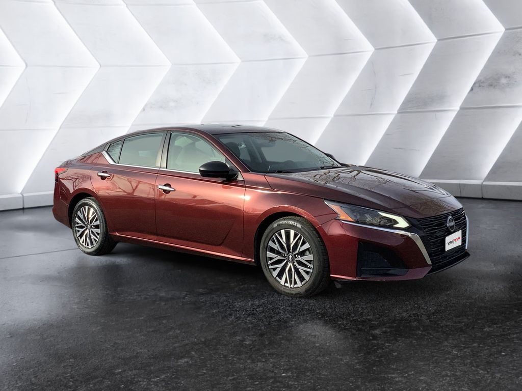 2024 Nissan Altima SV