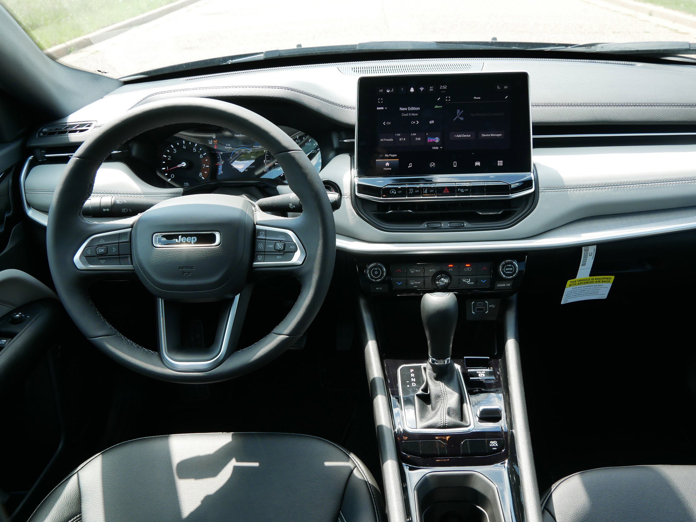2025 Jeep Compass Limited photo 10