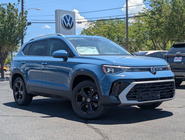 2025 Volkswagen Taos SEL
