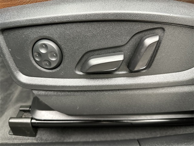 2020 Audi Q5 45 Premium Plus photo 4