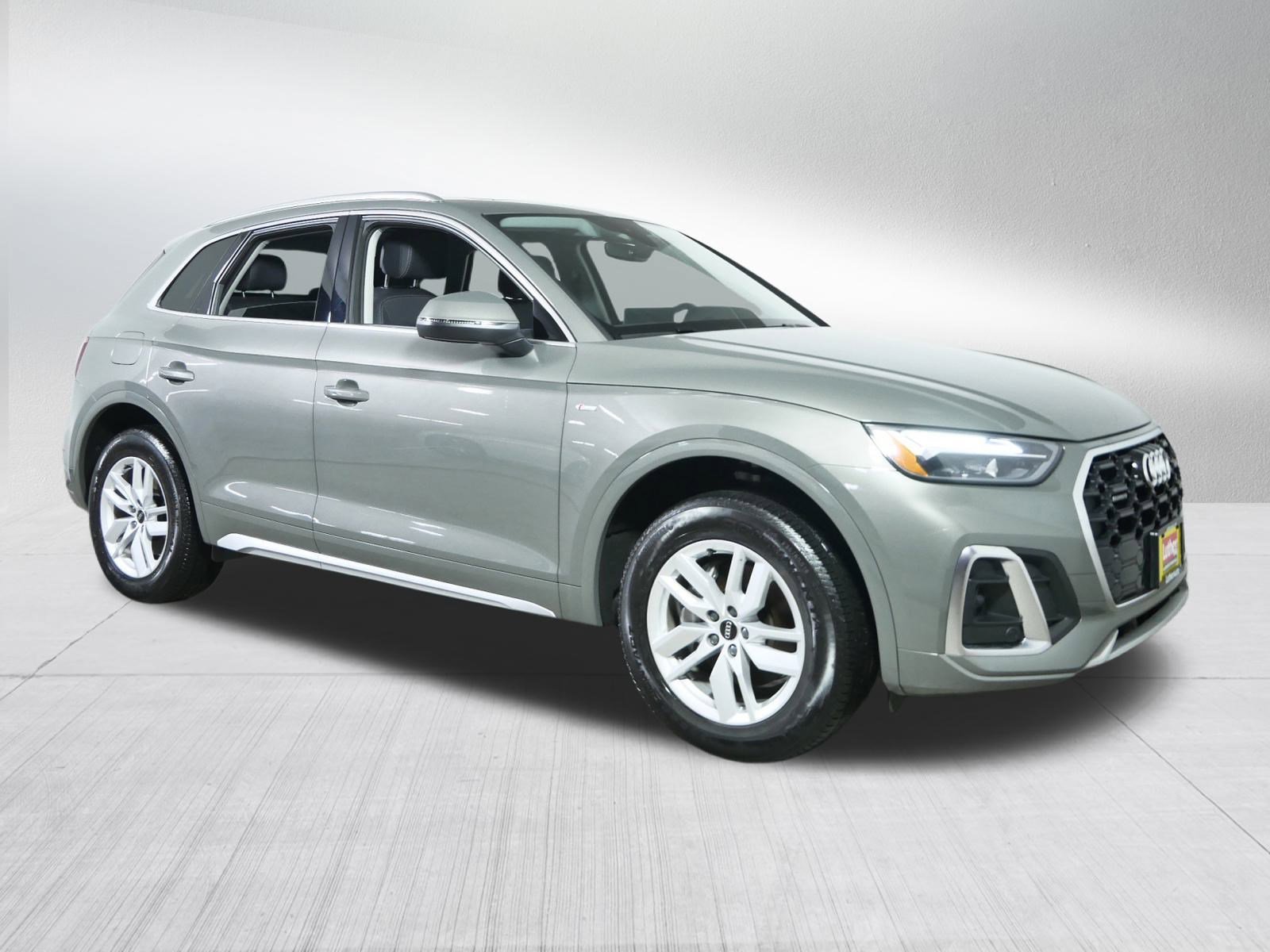 2023 Audi Q5 Premium's photo
