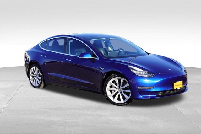2019 Tesla Model 3 Long Range's photo