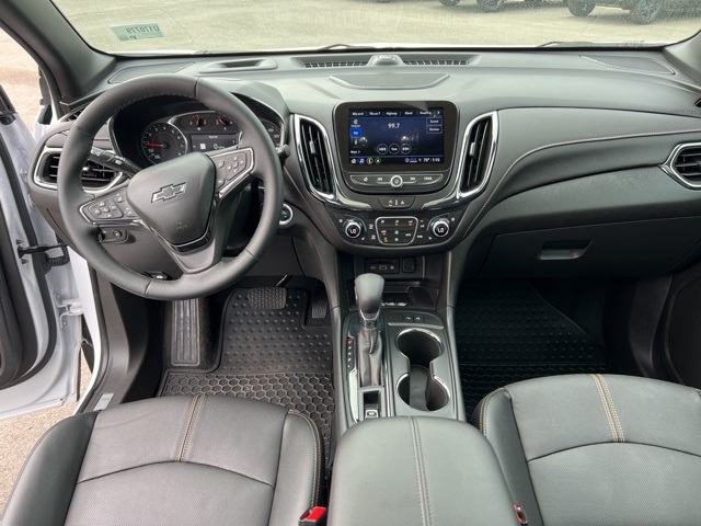 2024 Chevrolet Equinox Premier photo 3