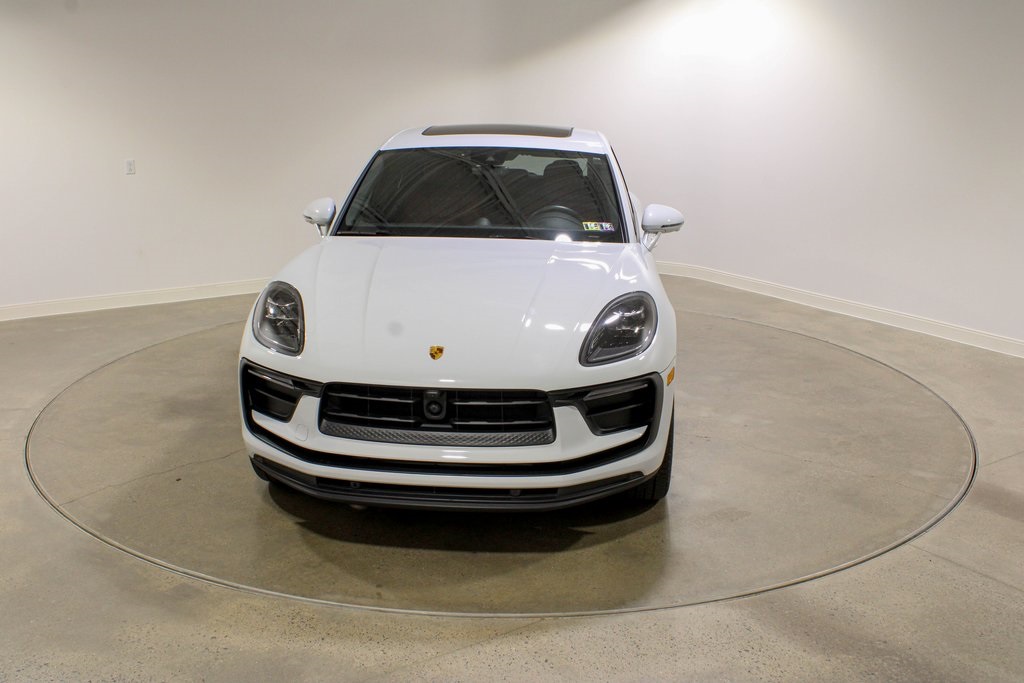 2023 Porsche Macan Base photo 7