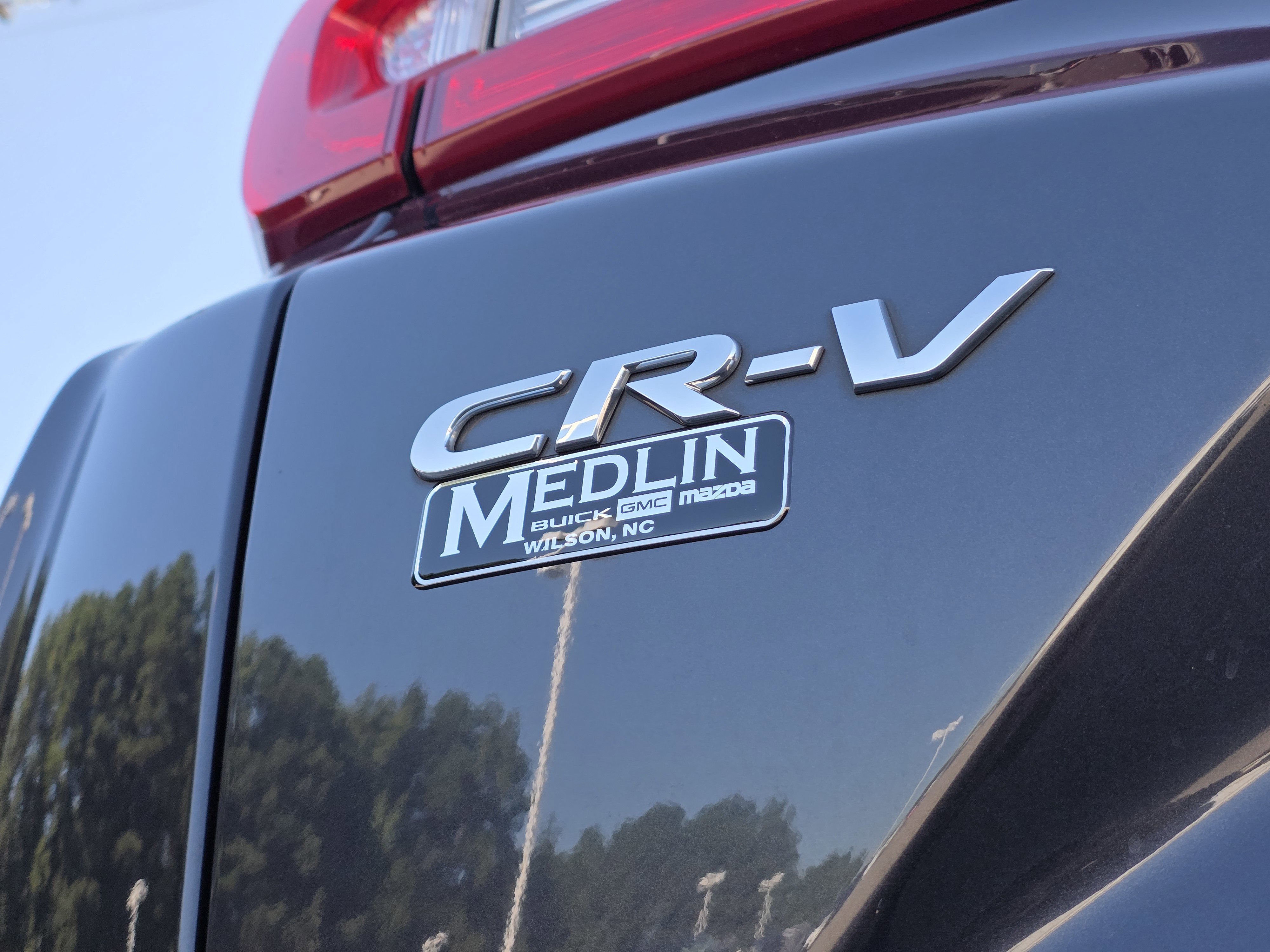 2019 Honda CR-V Touring photo 2