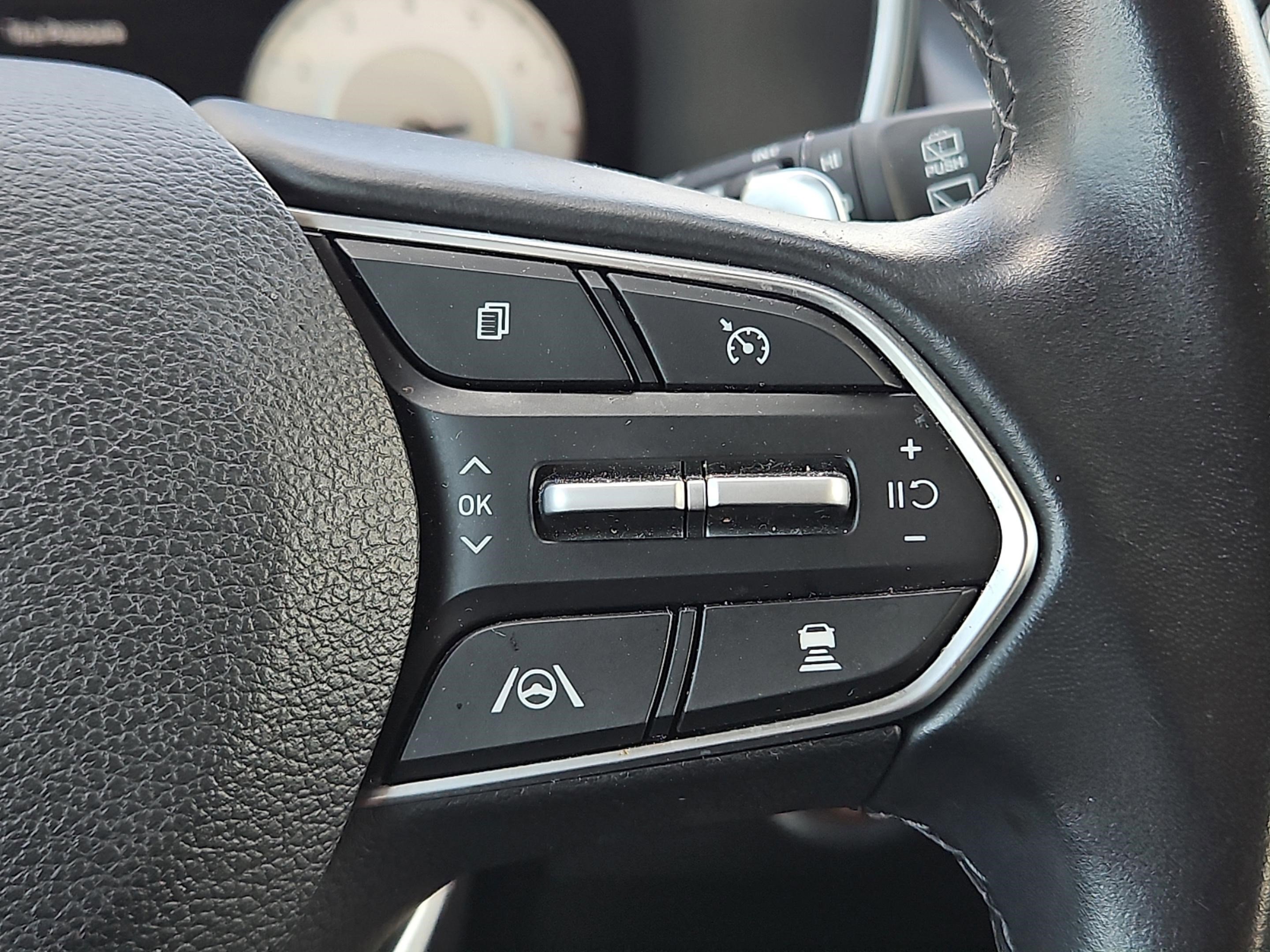 2021 Hyundai Santa Fe SEL Convenience photo 24