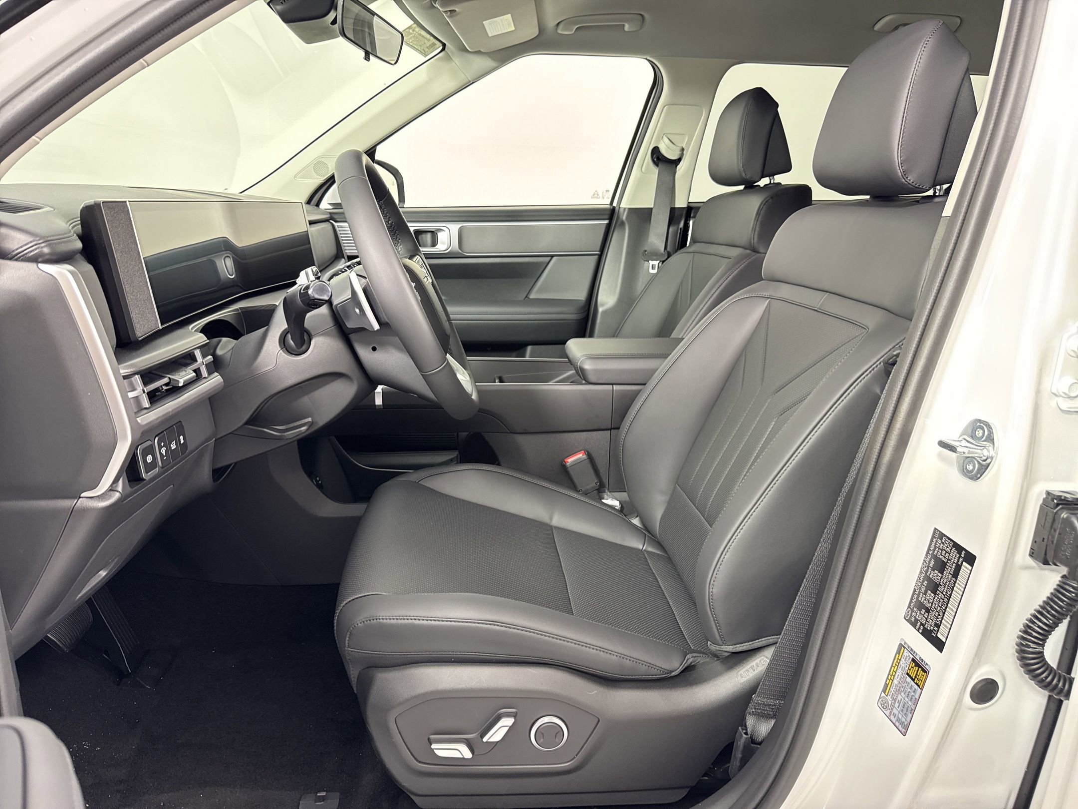 2026 Hyundai Santa Fe SEL photo 5