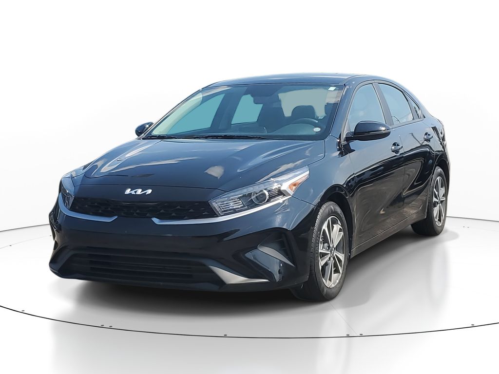Certified 2024 Kia Forte LXS with VIN 3KPF24AD6RE812016 for sale in Canton, MI