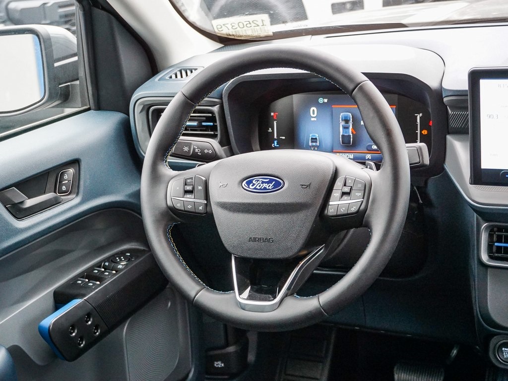 2025 Ford Maverick photo 16