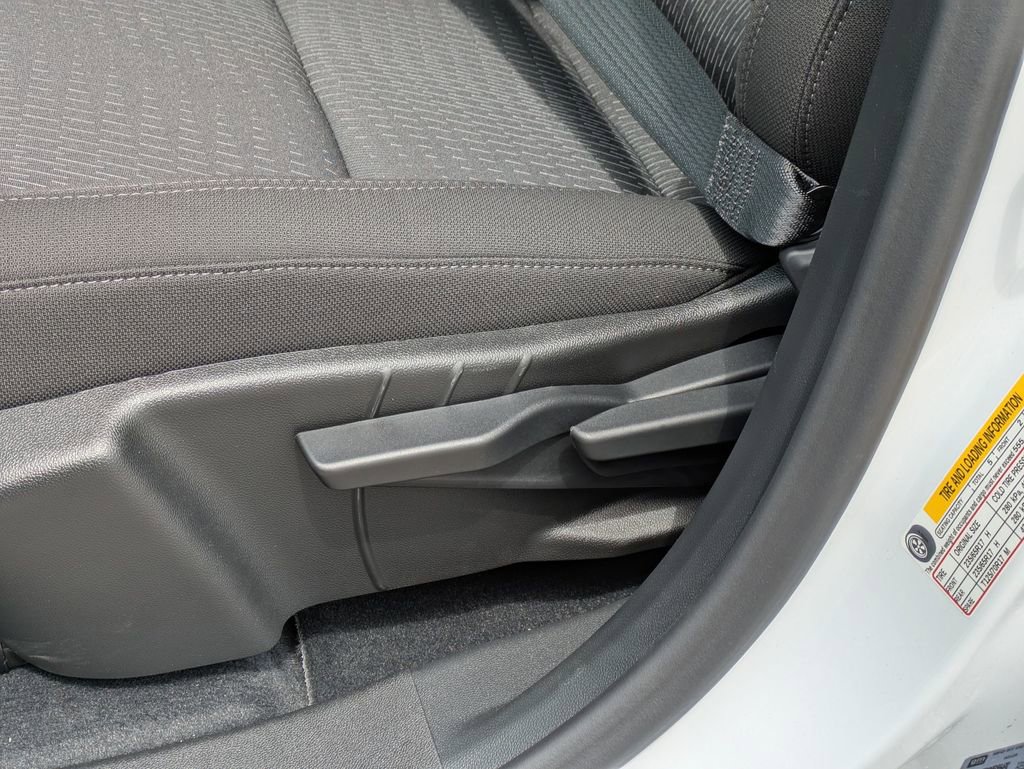 2025 Chevrolet Equinox LT photo 10
