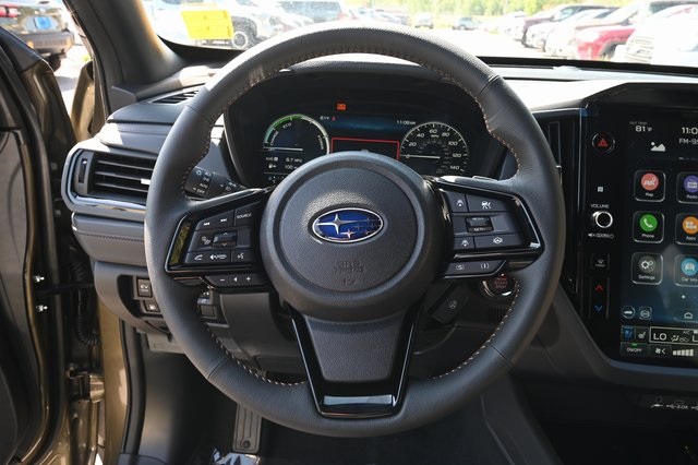 2025 Subaru Forester Touring photo 3