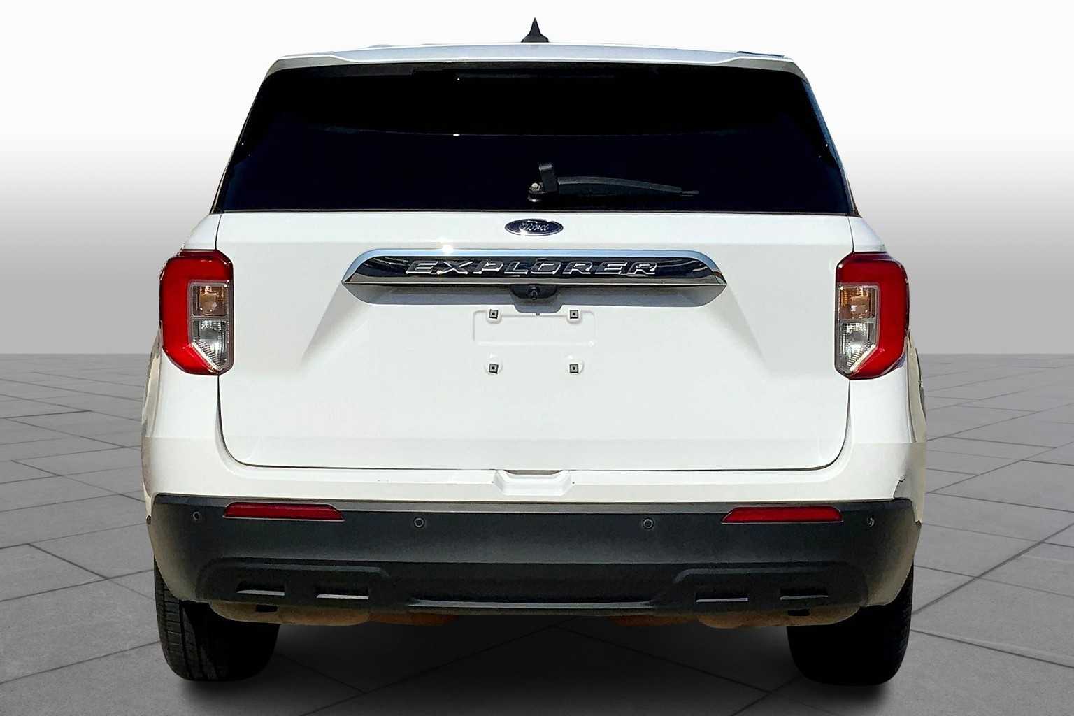 2021 Ford Explorer Base photo 4