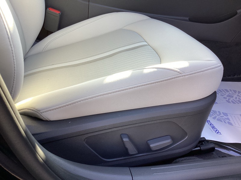 2025 Hyundai Sonata Hybrid SEL photo 18