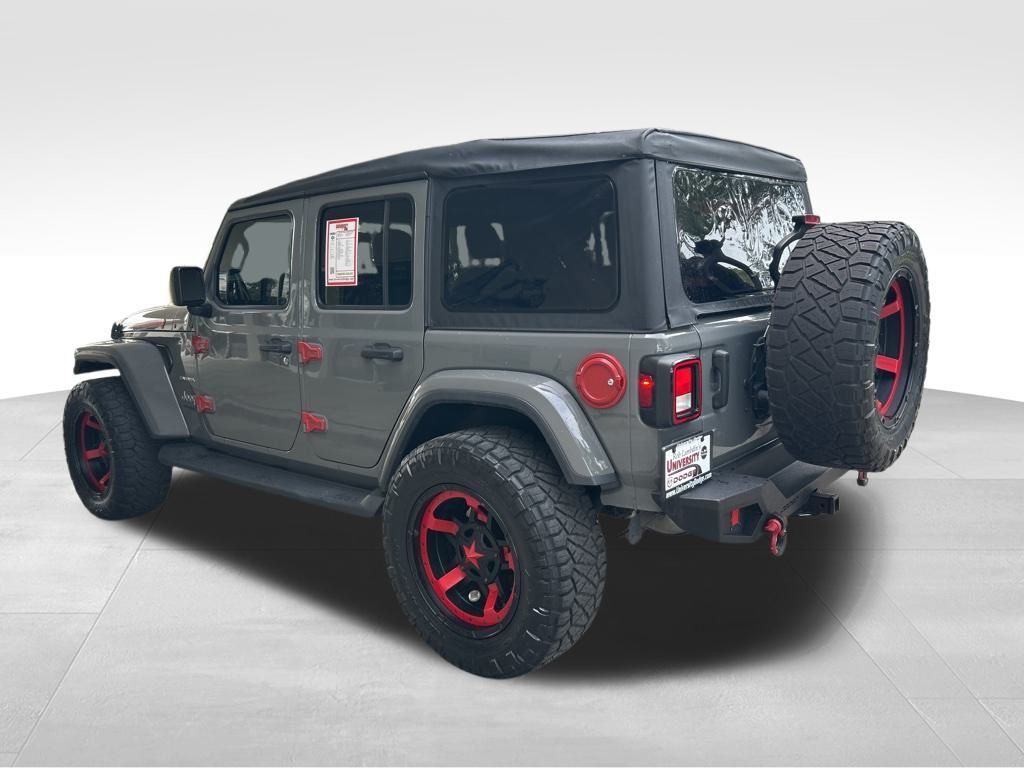 2021 Jeep Wrangler Unlimited Sahara photo 2
