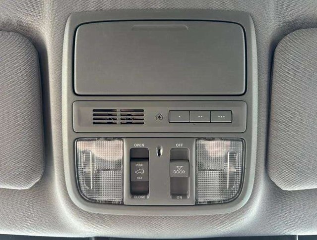 2022 Honda CR-V EX-L photo 24