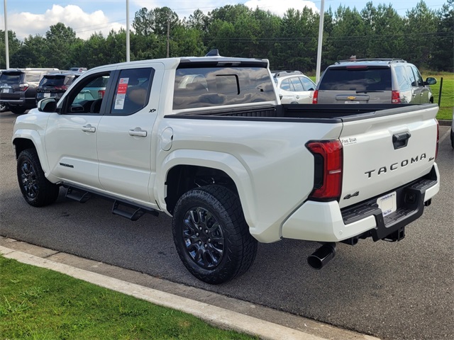 2025 Toyota Tacoma SR5 4x4 Double Cab photo 8