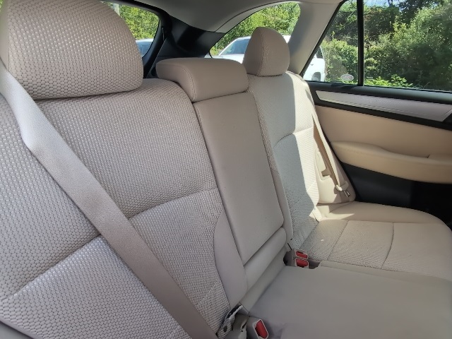 2019 Subaru Outback 2.5i Premium photo 43