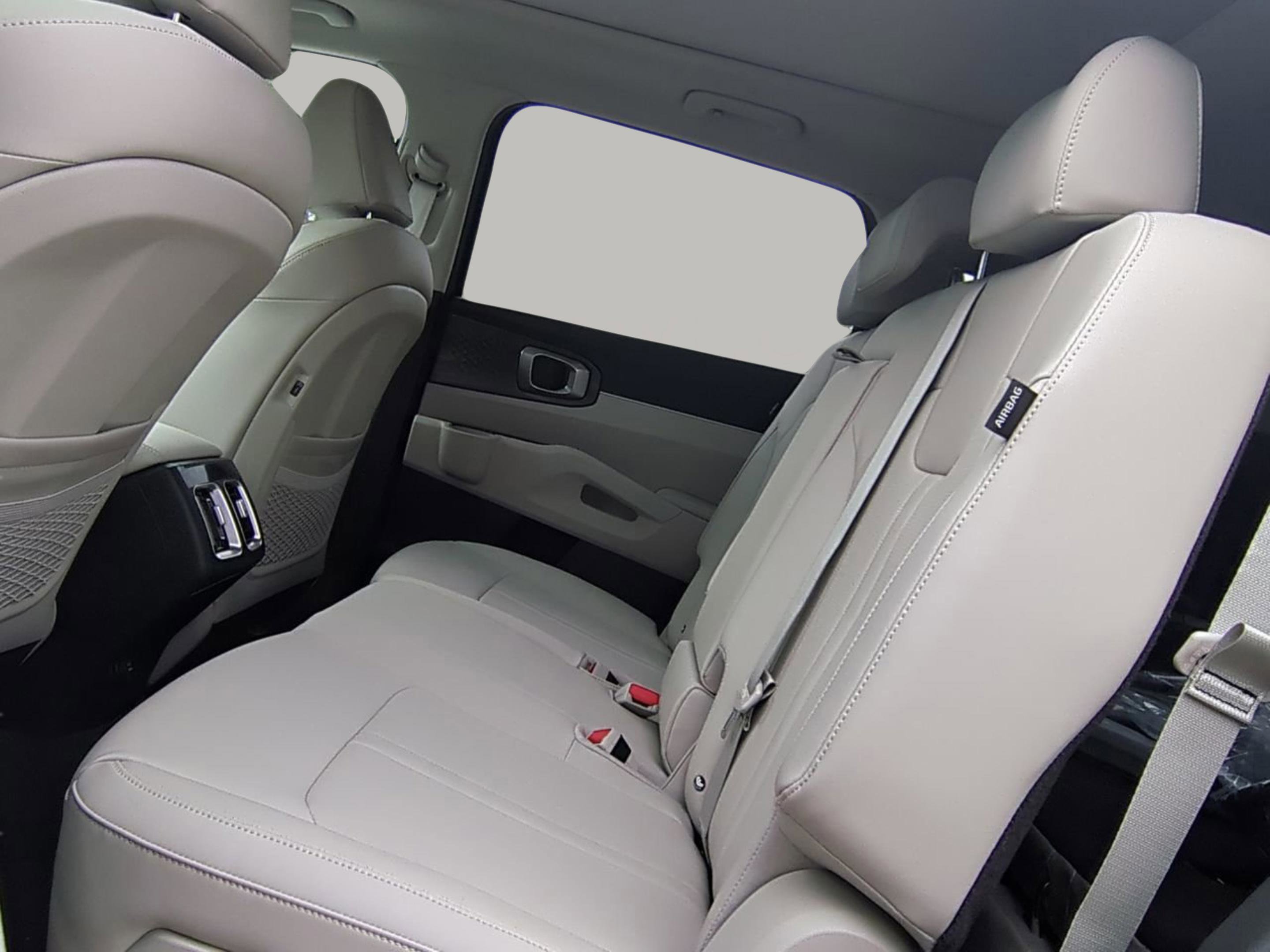 2025 Kia Sorento S photo 14