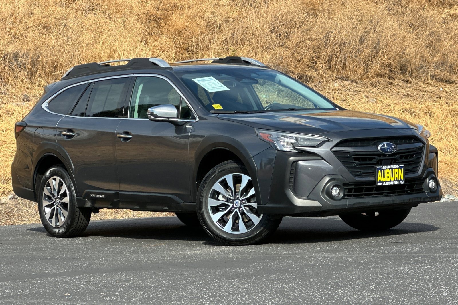 2023 Subaru Outback Touring photo 2