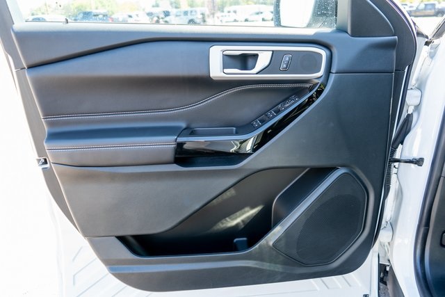 2022 Ford Explorer ST photo 8