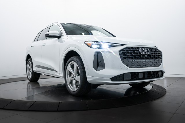 2025 Audi Q5 Premium Plus